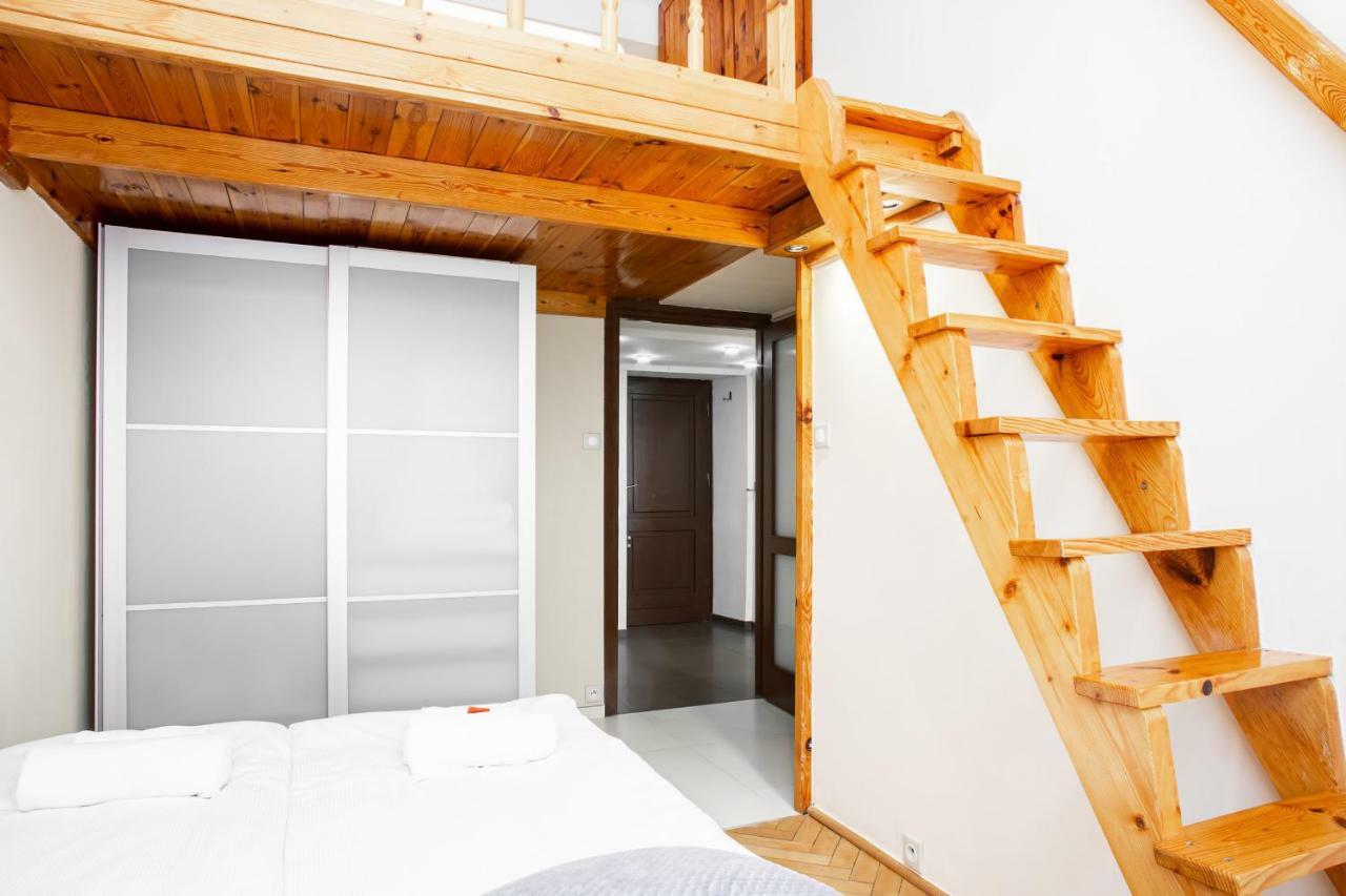 Apartments Warsaw Swietojanska By Noclegi Renters Exterior foto